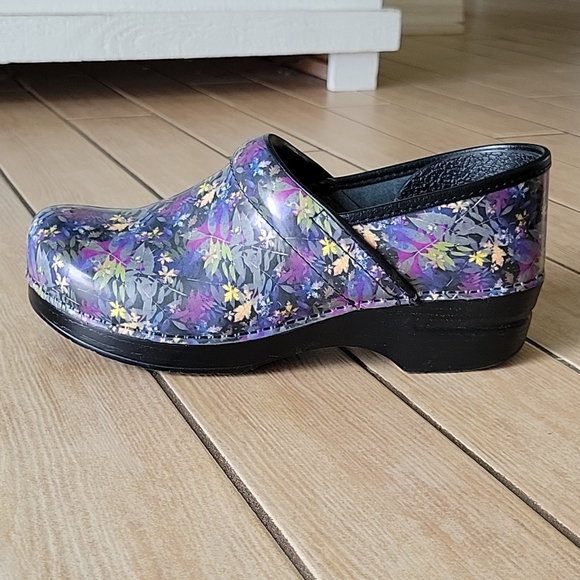 Danske Clogs - Picture 2 of 4